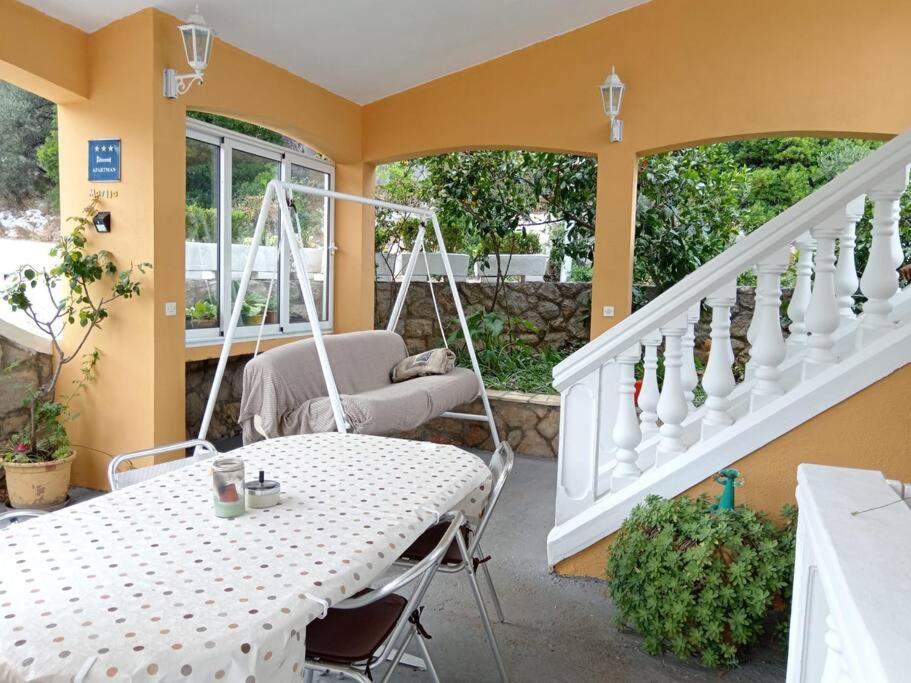 Apartments House Marija Vrbanj Екстер'єр фото