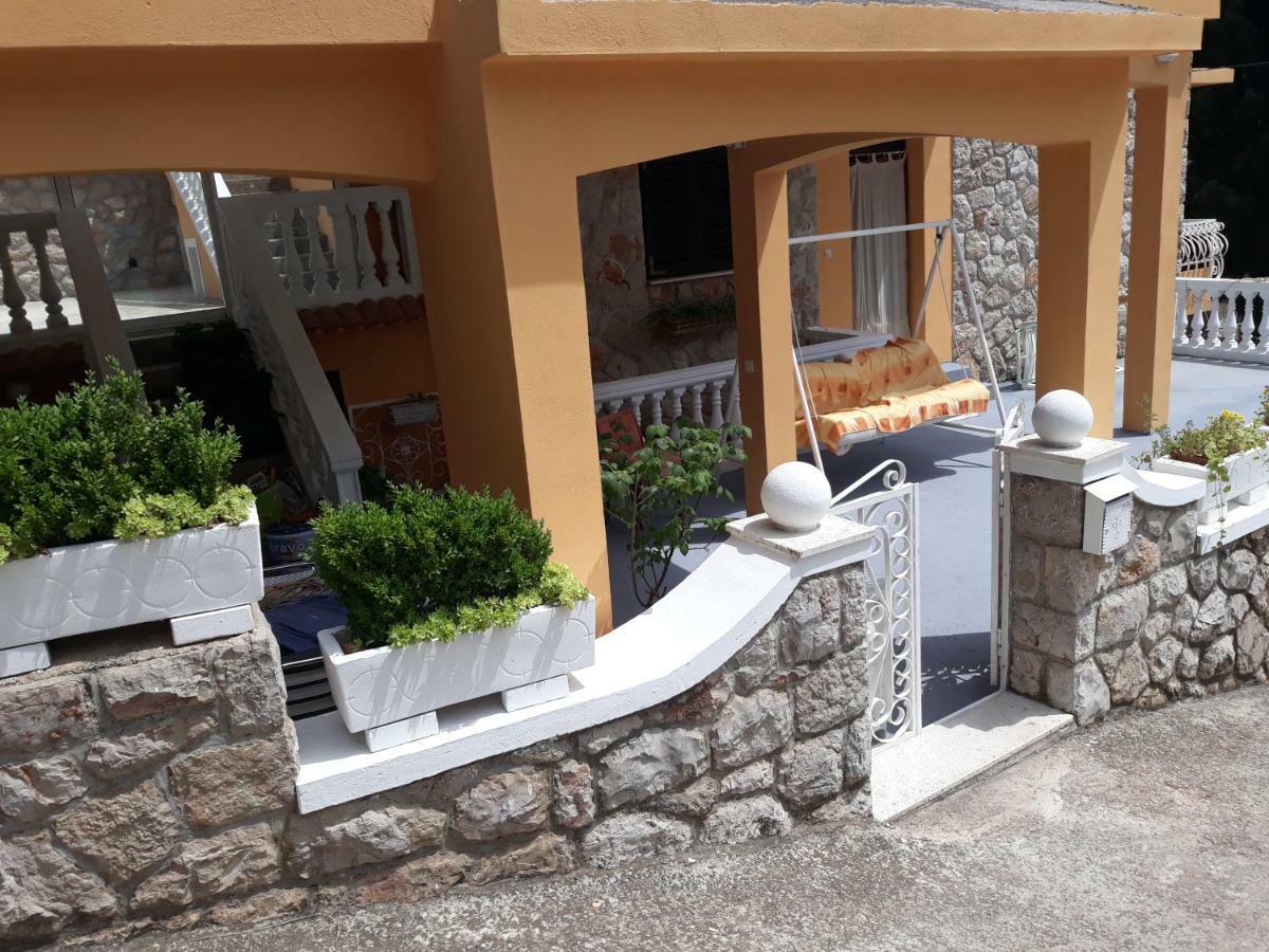 Apartments House Marija Vrbanj Екстер'єр фото